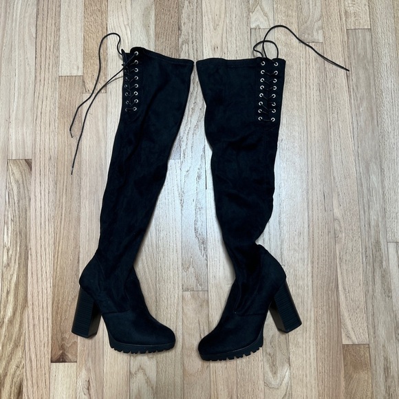 Womens Black Over the Knee Faux Suede Boots 8/9 NWOT - Picture 1 of 9